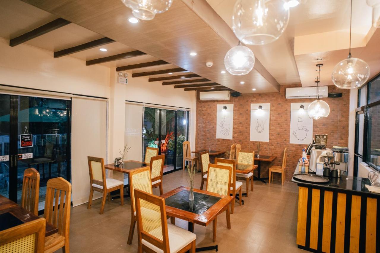 Marieli Suites Near Panglao International Airport Buitenkant foto