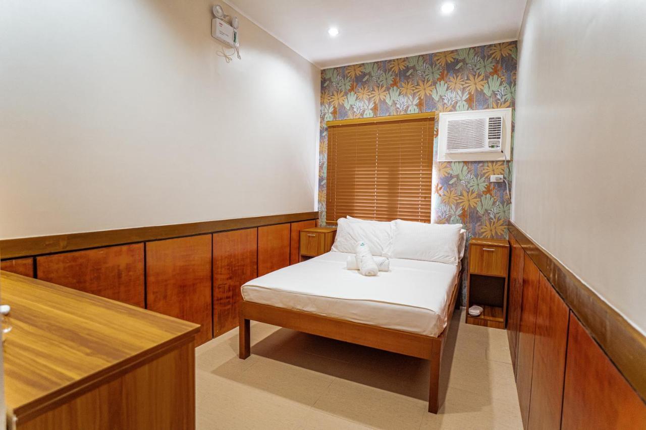 Marieli Suites Near Panglao International Airport Buitenkant foto
