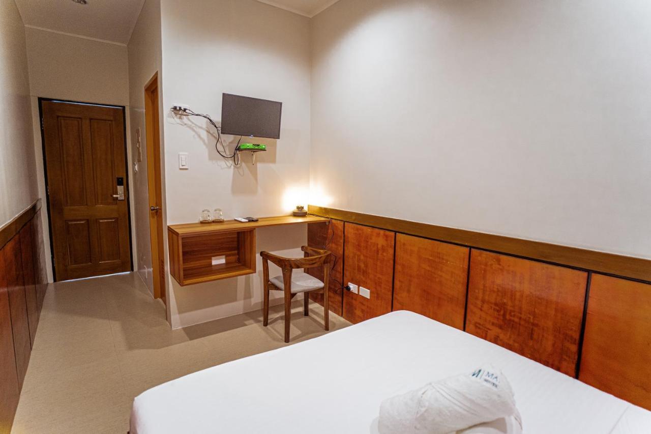 Marieli Suites Near Panglao International Airport Buitenkant foto