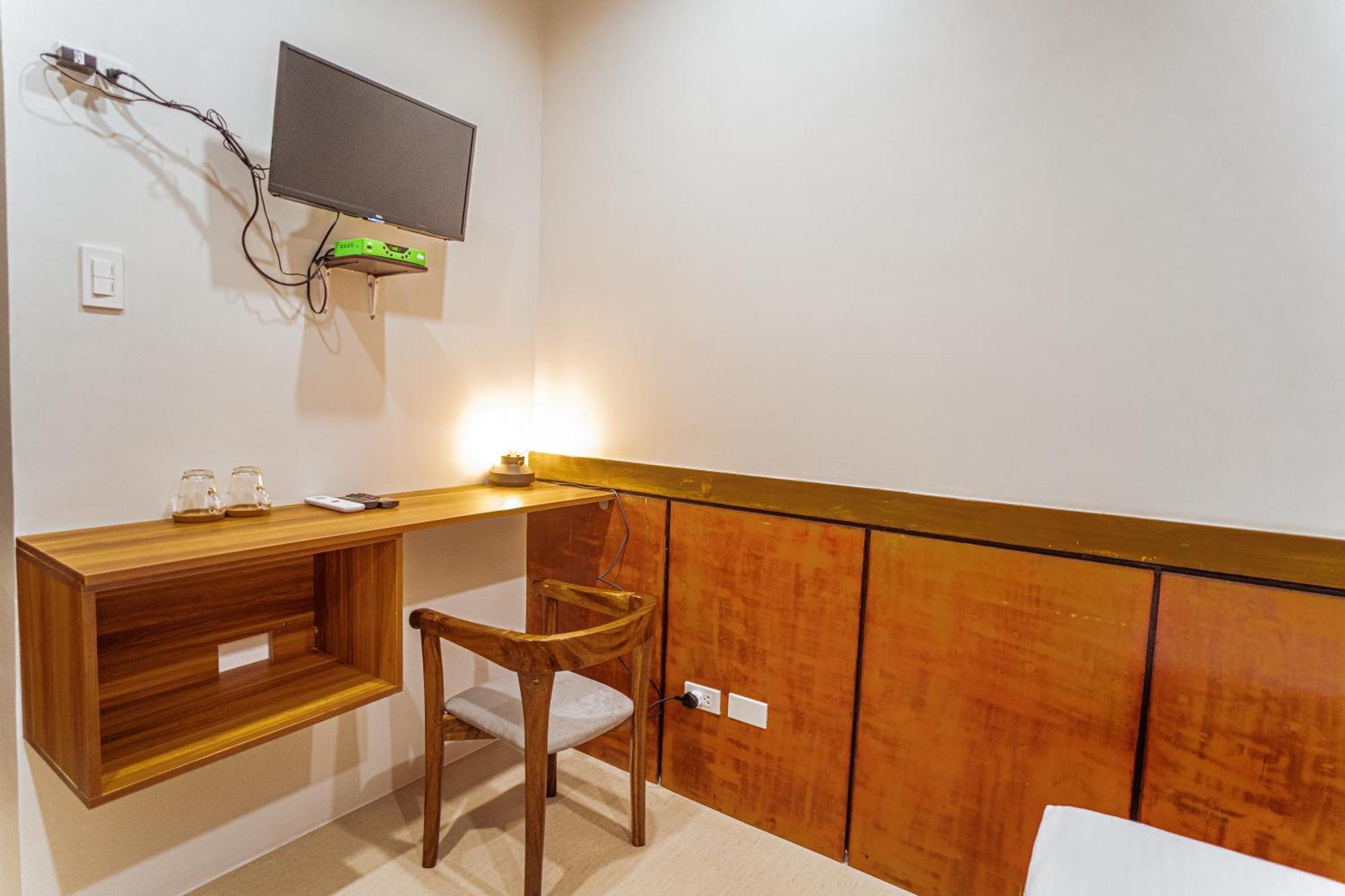 Marieli Suites Near Panglao International Airport Buitenkant foto